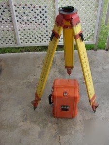 Sokkia DT6 electronic theodolite - with tripod