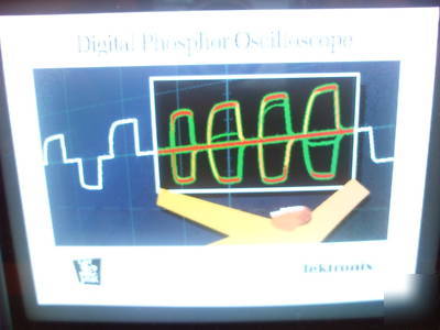 Tektronix TDS754D 500 mhz 4CH 2GS/s dpo oscilloscope