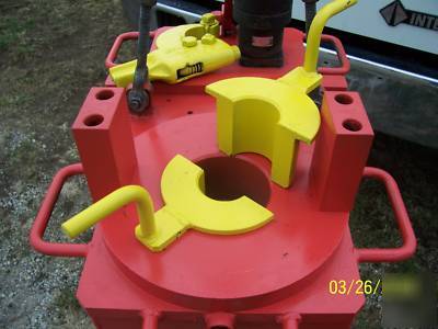 Power tongs hydraulic driver for oil/gas/water well rig