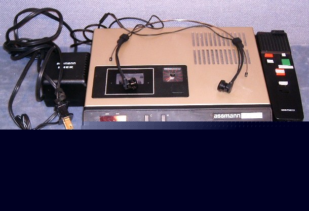 Assmann M600 minicassette dictation machine w/ handset