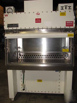 Baker 6' bio guard flow hood model B40-112
