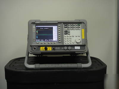 Agilent N8975A noise figure analyzer 10MHZ to 26.5GHZ