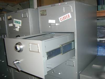 Mosler 5 drawer safe gsa approved security cl 6 lock