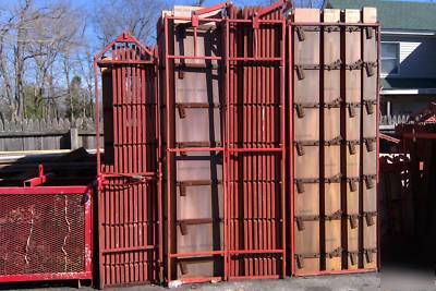 Advance concrete wall forms