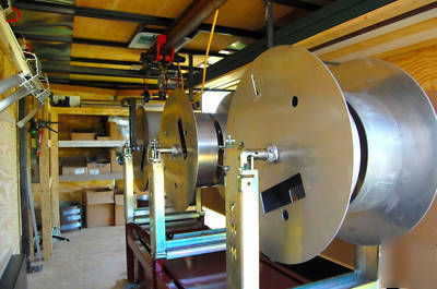 Seamless gutter machine with enclosed trailer