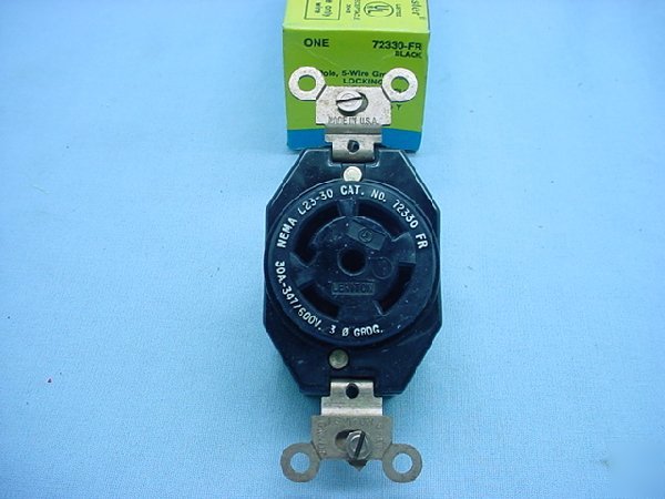 L23-30 locking receptacle outlet 30A 347/600V 3Ã¸y