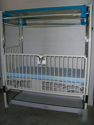 Hard hospital grade crib infant bed homecare baby-youth