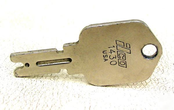 2 hyster clark gradall forklift heavy equipment key