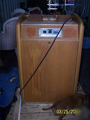 Adrian special shoe-fitting-fluoroscope-1950's