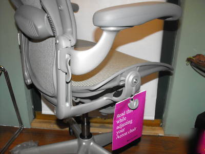 Herman miller aeron size c (large) titanium