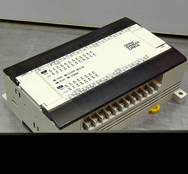 Omron sysmac CPM1A-40CDR-a 40-point plc programmable 