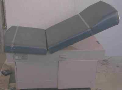 Midmark / ritter 307 exam table