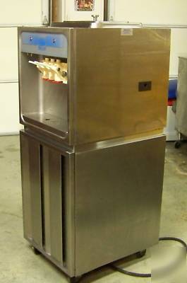 Taylormate soft serve freezer model 168