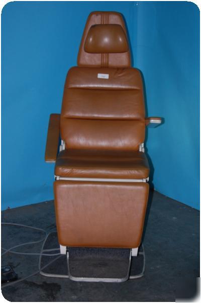 Midmark 418 ent examination table / procedure chair 