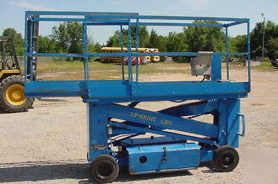 Up-right electric scissor lift 20' manlift 36