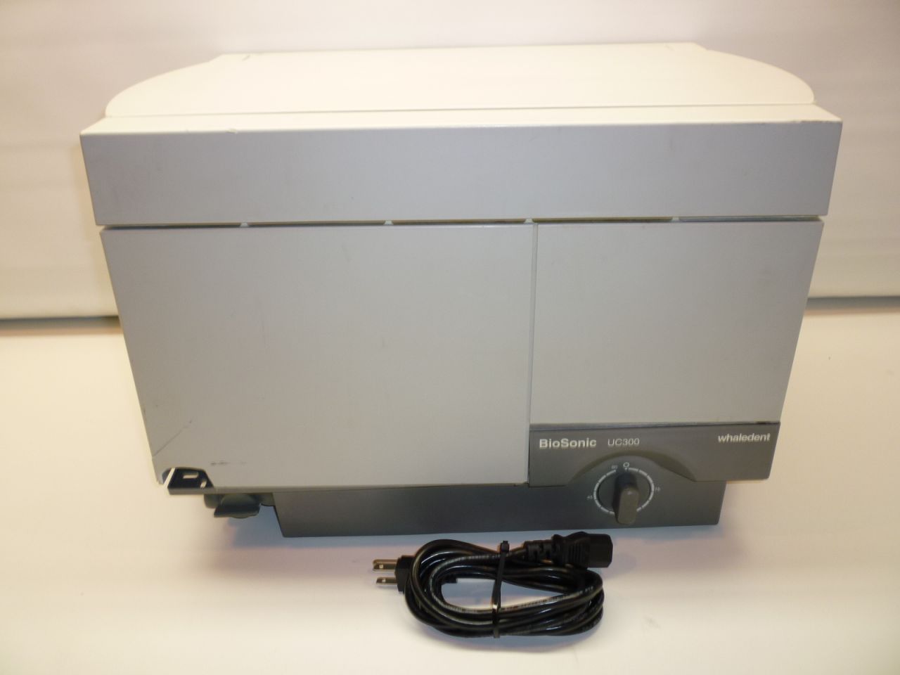 Whaledent biosonic UC300 dental lab ultrasonic cleaner