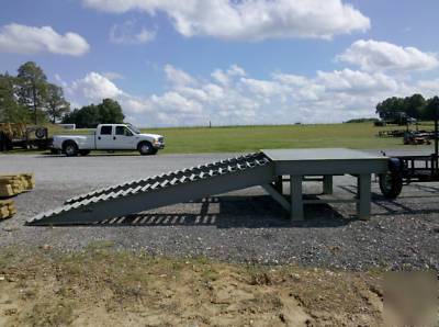 Steel step deck semi truck loading dock, portable