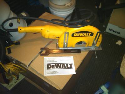 Dewalt 12