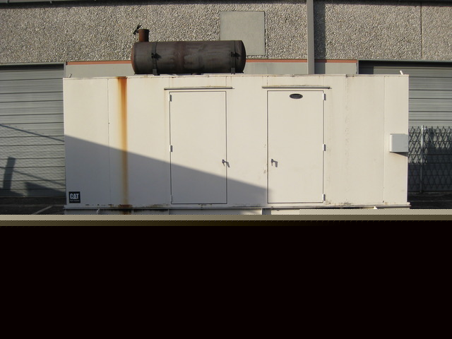 Caterpillar 3406 400KW generator, 525 hrs, 3750L tank