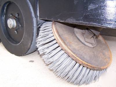 Clark american lincoln riding scrubber sweeper 505-801