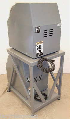 Pair of red devil 1015 sq speed demon paint shakers