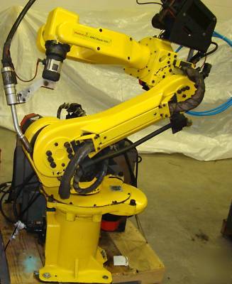 Fanuc arcmate 100I M6I RJ3 welding robot low hours