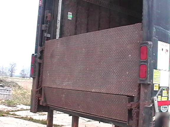 Anthoy sf series lift gate 3,500# cap. used very little