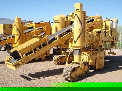 Gomaco 1991 commander iii GT6300 concrete curb machine