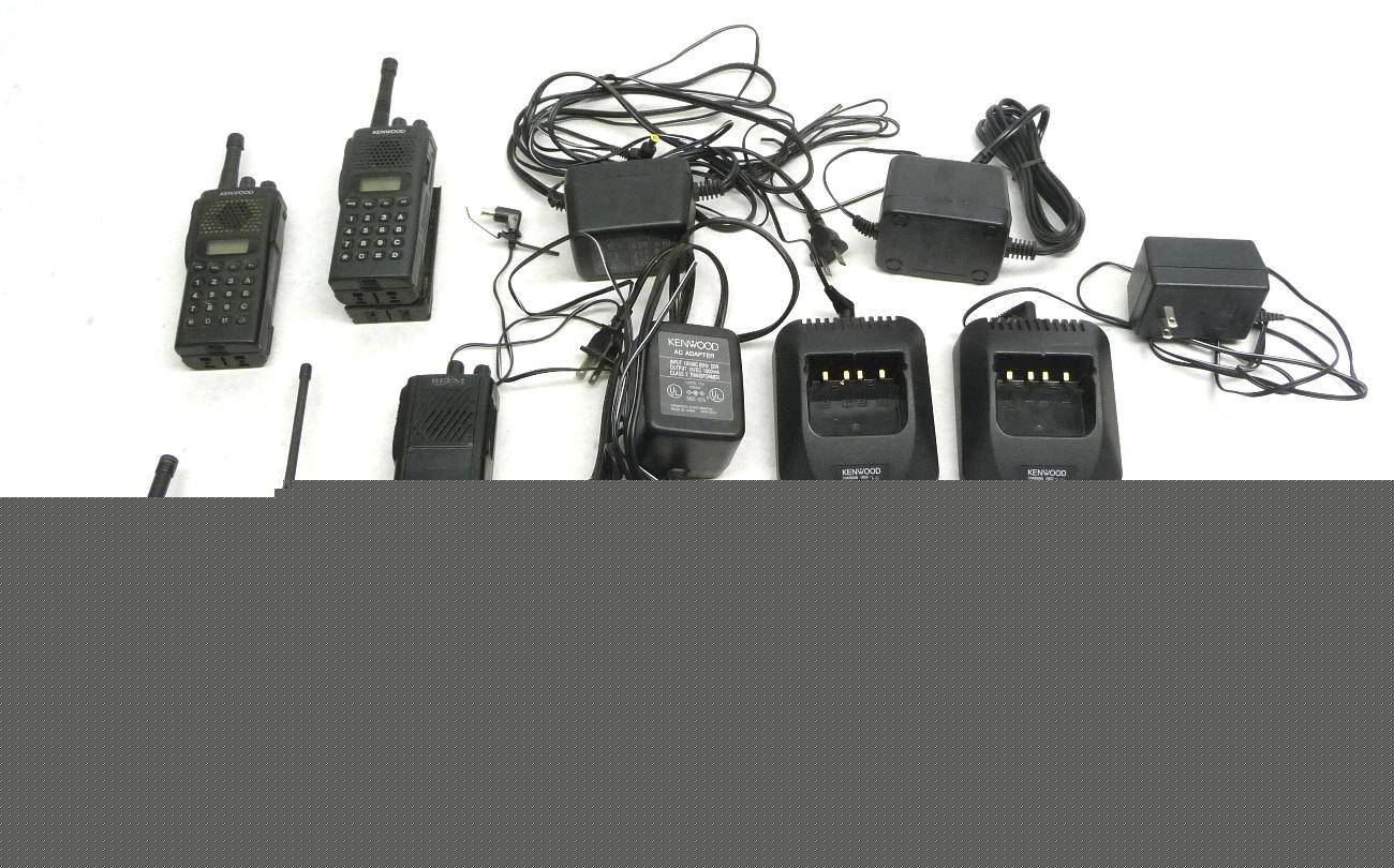 Lot kenwood radios/chargers/batteries tk-370G mknb-15