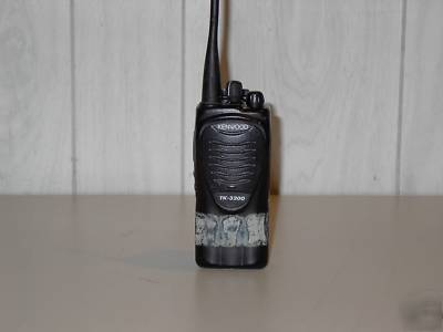 Kenwood tk-3200U2 lmr portable radio