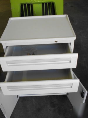 Midmark 2 drawer 2 door mobile cart 18X24 pebble gray 