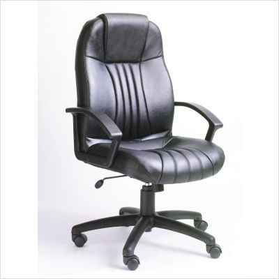 Modern executive office chair in leather