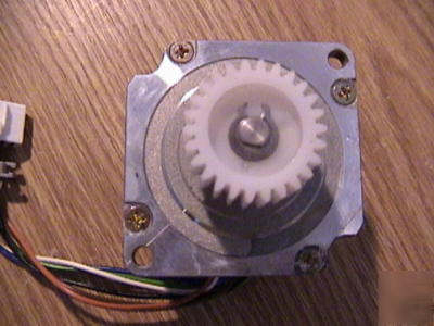 Stepper motor FH6-1571 / stp-58D307 1.8 step 2.2V 2A