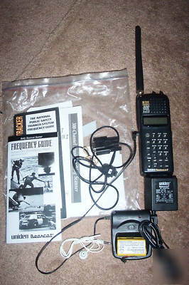 Bc 245XLT trunk tracker ii scanner with guide 300 chan