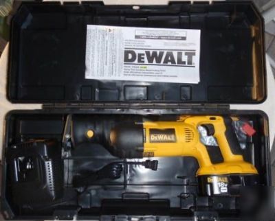 Dewalt DC385 xrp 18V reciprocating saw - excellent