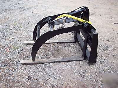 Bobcat skid steer pallet fork grapple