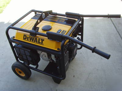 New dewalt DG7000 heavy-duty 7000 watt gas generator * * 