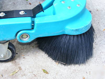 Tennant 3640 walk behind power sweeper