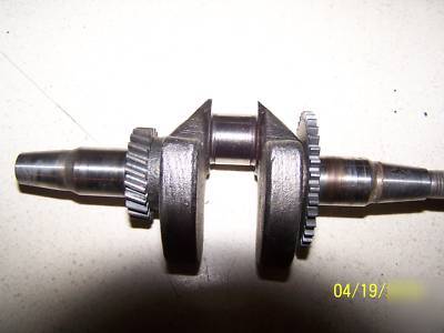 Yamaha EF1000 crankshaft ***nice*** 