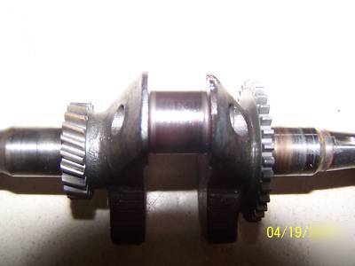 Yamaha EF1000 crankshaft ***nice*** 