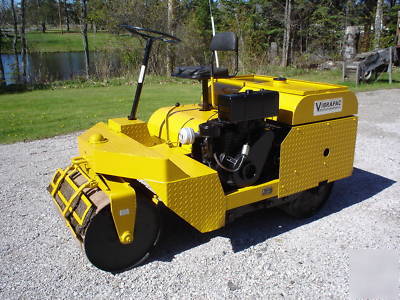 Rosco vibrapac double drum peanut roller