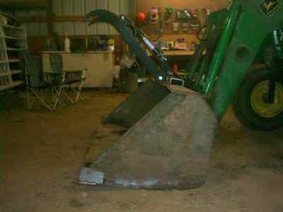 Universal grapple john deere kubota tractor 24