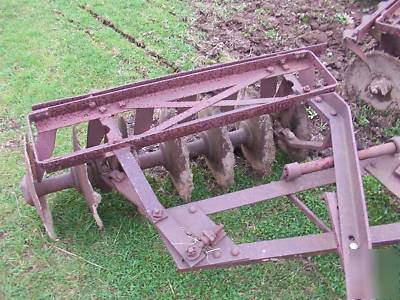8' pull behind 4 section disk culivator working harrow 