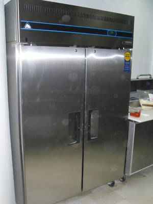 Everest ESR2 reach-in two door refrigerator nsf
