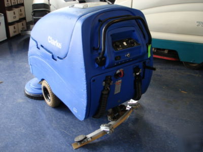 10 fully refurbished clarke encore 33 floor scrubbers