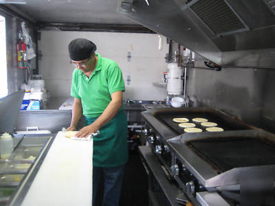 Food truck / catering truck concession truck / trailer