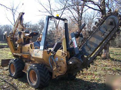 1998 case 560 trencher backhoe 4X4 six way blade 