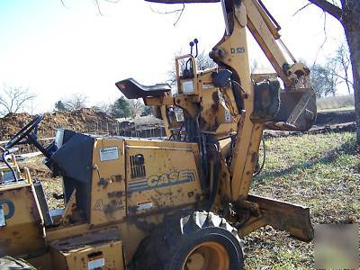 1998 case 560 trencher backhoe 4X4 six way blade 