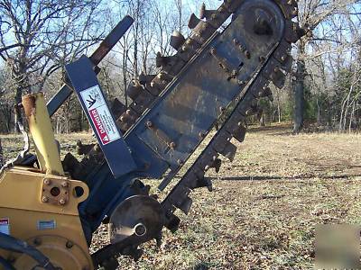 1998 case 560 trencher backhoe 4X4 six way blade 