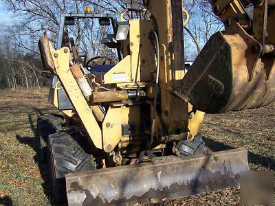 1998 case 560 trencher backhoe 4X4 six way blade 